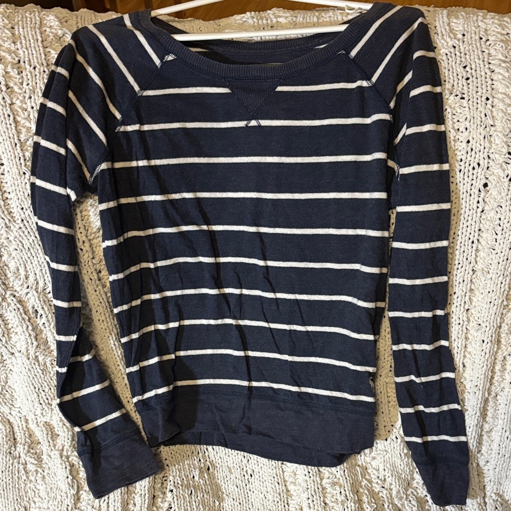 Abercrombie & Fitch Navy and White Striped Sweatshirt
